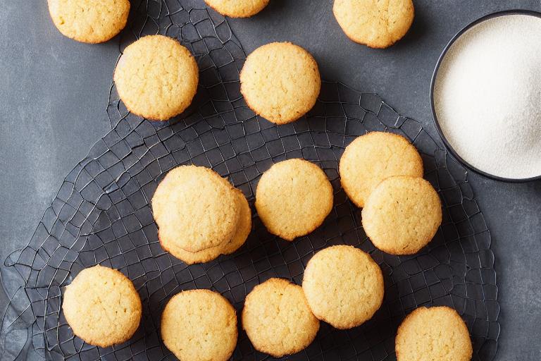 3-Ingredient Coconut Macaroons