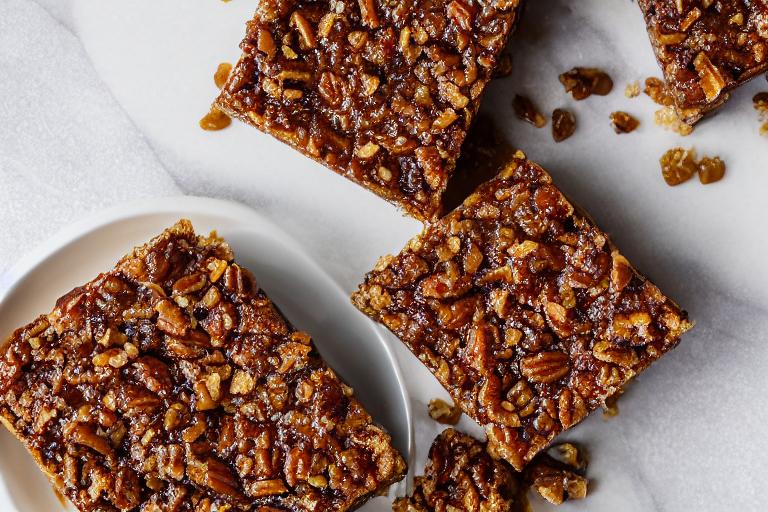 Pecan Pie Bars with Salted Caramel Drizzle